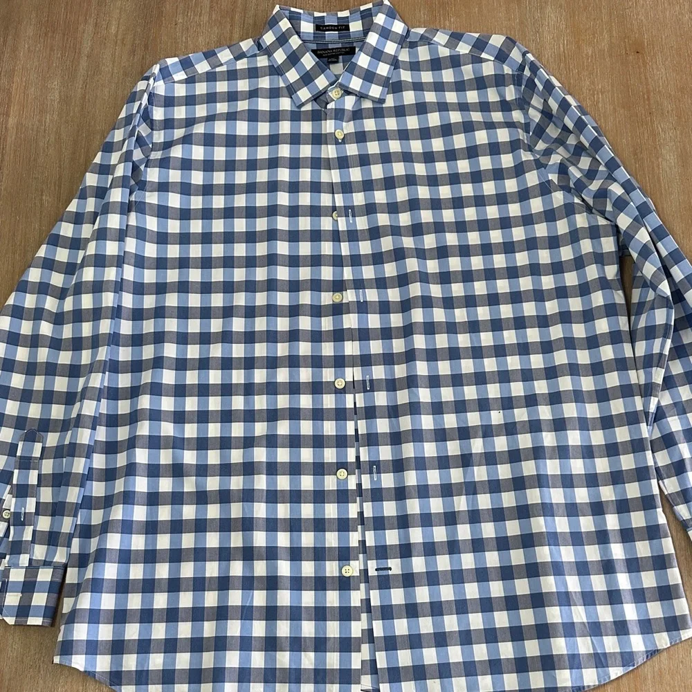 Banana Republic Blue and White Plaid Shirt